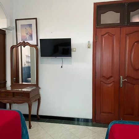 Reddoorz Syariah @ Karang Pilang Karangpilang Exterior foto