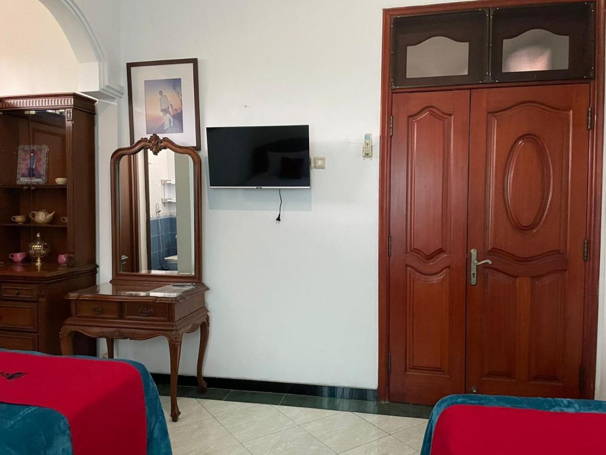 Reddoorz Syariah @ Karang Pilang Karangpilang Exterior foto