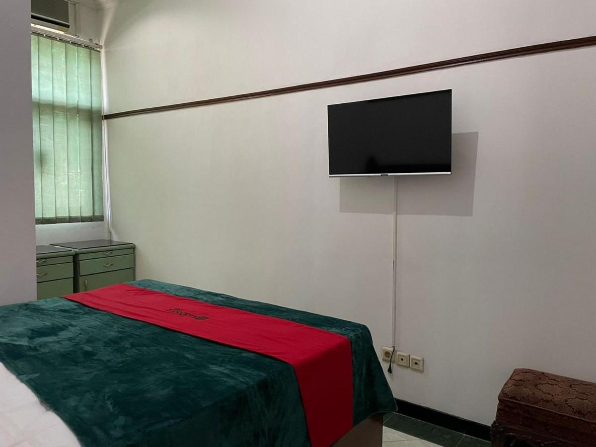 Reddoorz Syariah @ Karang Pilang Karangpilang Exterior foto